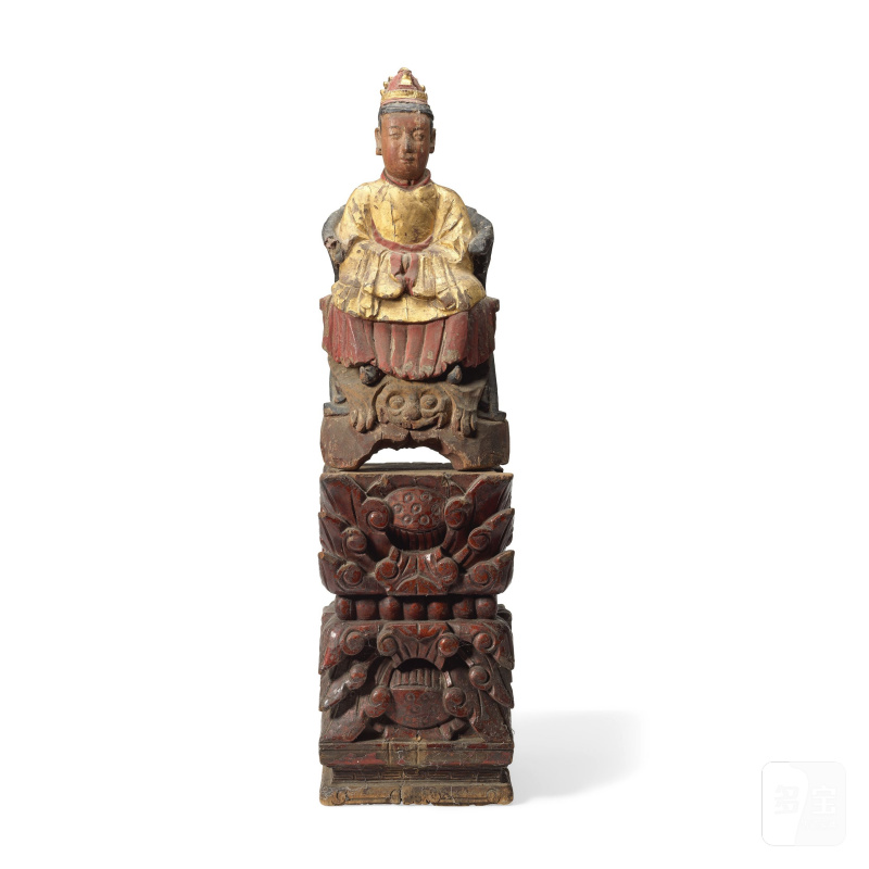 明 木漆金雕坐像 | A LARGE CARVED GILT AND LACQUERED WOOD SEATED FIGURE